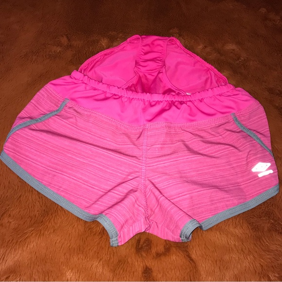 Umbro Women’s Training & Running Shorts - Picture 4 of 10